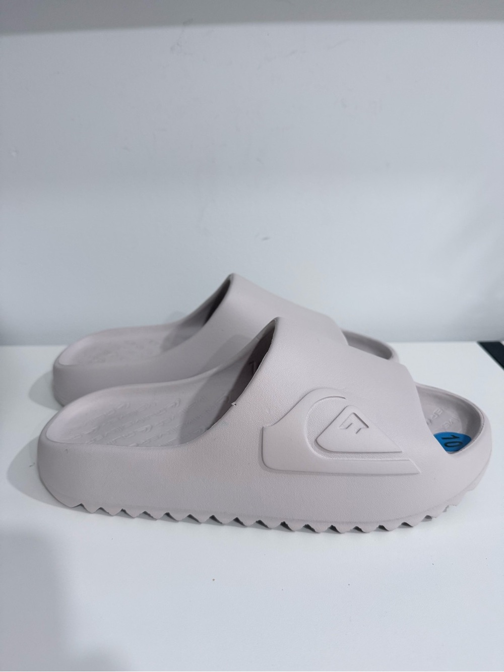 Quiksilver Kids' Slide Sandals in Pale Pink